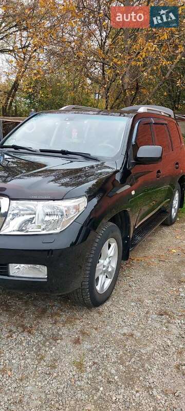 Внедорожник / Кроссовер Toyota Land Cruiser 2011 в Умани фото 2 Внедорожник / Кроссовер Toyota Land Cruiser 2011 в Умани