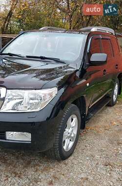 Внедорожник / Кроссовер Toyota Land Cruiser 2011 в 
