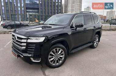 Внедорожник / Кроссовер Toyota Land Cruiser 2023 в 