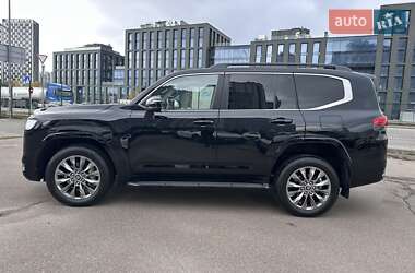 Внедорожник / Кроссовер Toyota Land Cruiser 2023 в 