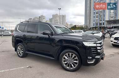 Внедорожник / Кроссовер Toyota Land Cruiser 2023 в 