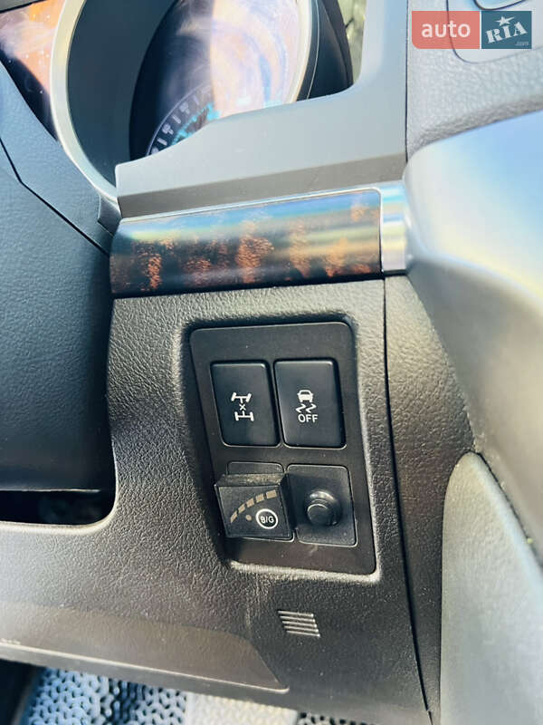 Позашляховик / Кросовер Toyota Land Cruiser 2008 в Ужгороді фото 27 Позашляховик / Кросовер Toyota Land Cruiser 2008 в Ужгороді