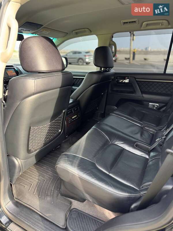 Внедорожник / Кроссовер Toyota Land Cruiser 2013 в Днепре фото 5 Внедорожник / Кроссовер Toyota Land Cruiser 2013 в Днепре