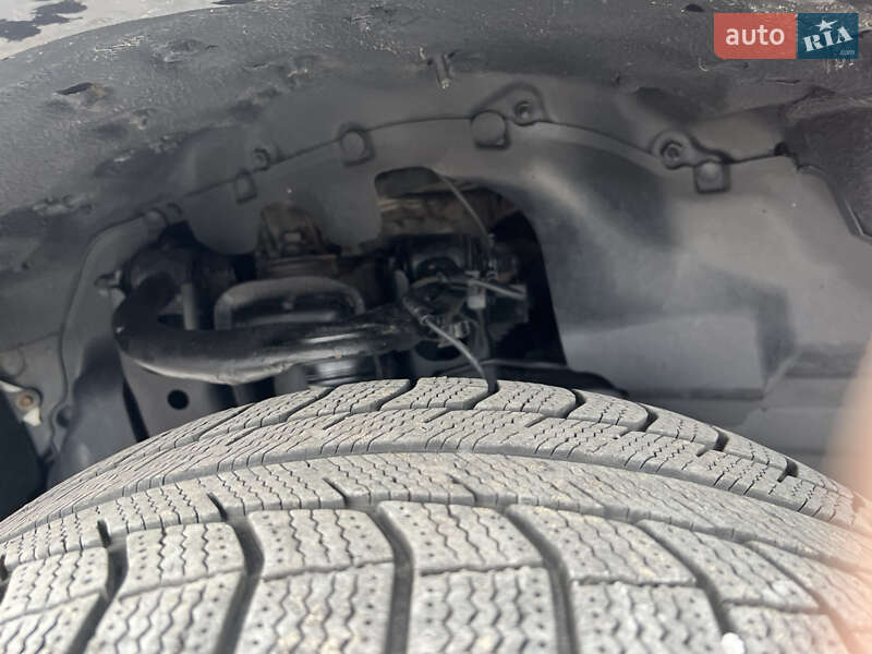 Внедорожник / Кроссовер Toyota Land Cruiser 2006 в Днепре