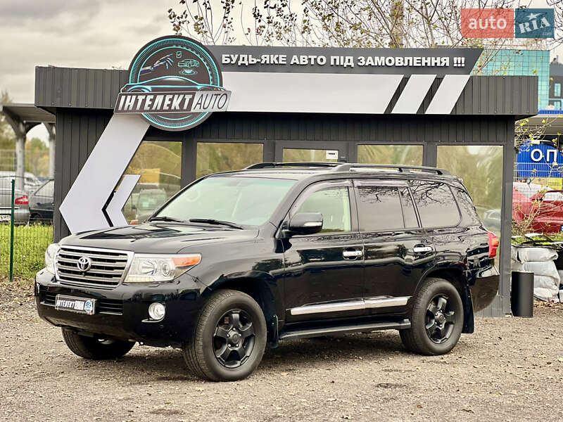Toyota Land Cruiser 2012