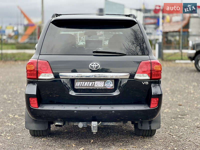 Внедорожник / Кроссовер Toyota Land Cruiser 2012 в Киеве