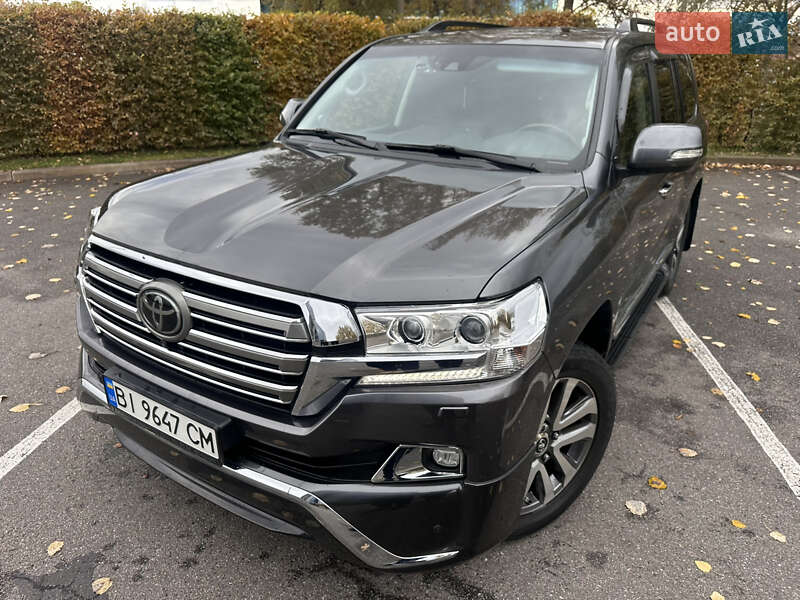 Внедорожник / Кроссовер Toyota Land Cruiser 2018 в Киеве фото 2 Внедорожник / Кроссовер Toyota Land Cruiser 2018 в Киеве