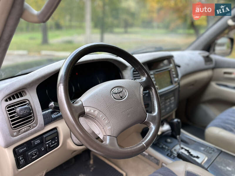 Внедорожник / Кроссовер Toyota Land Cruiser 2005 в Ровно фото 27 Внедорожник / Кроссовер Toyota Land Cruiser 2005 в Ровно