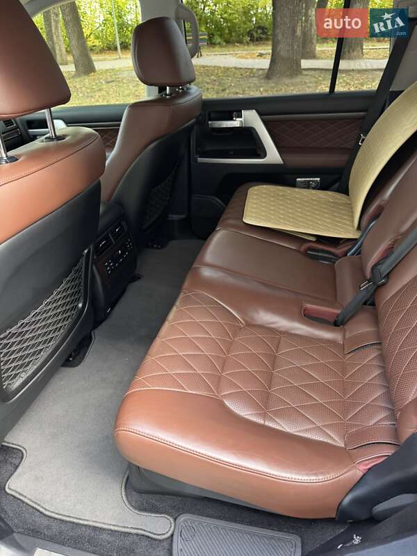 Внедорожник / Кроссовер Toyota Land Cruiser 2017 в Полтаве