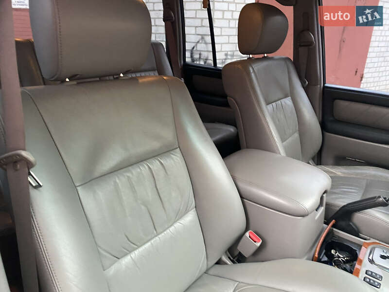 Внедорожник / Кроссовер Toyota Land Cruiser 2006 в Новых Петровцах фото 7 Внедорожник / Кроссовер Toyota Land Cruiser 2006 в Новых Петровцах