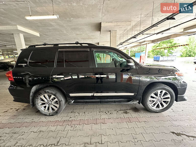 Внедорожник / Кроссовер Toyota Land Cruiser 2012 в Киеве фото 4 Внедорожник / Кроссовер Toyota Land Cruiser 2012 в Киеве