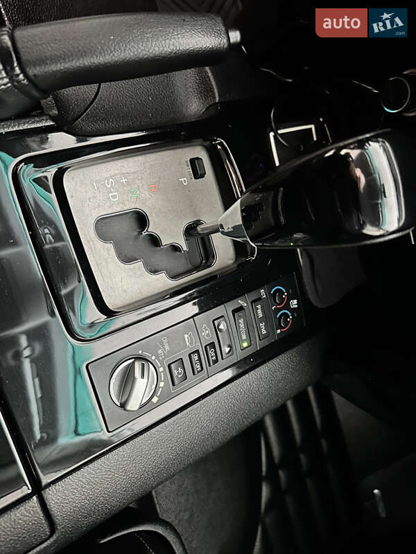 Внедорожник / Кроссовер Toyota Land Cruiser 2012 в Киеве фото 11 Внедорожник / Кроссовер Toyota Land Cruiser 2012 в Киеве