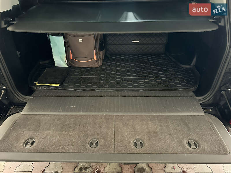 Внедорожник / Кроссовер Toyota Land Cruiser 2012 в Киеве фото 14 Внедорожник / Кроссовер Toyota Land Cruiser 2012 в Киеве