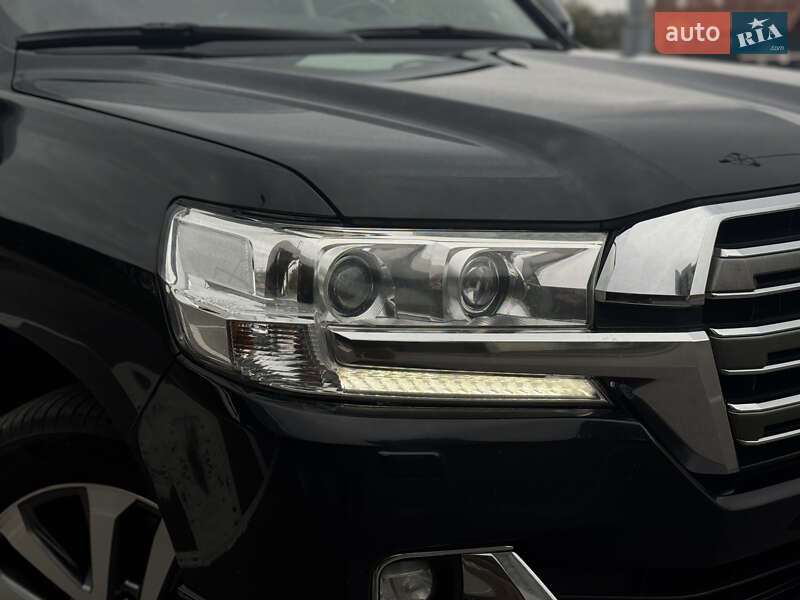 Внедорожник / Кроссовер Toyota Land Cruiser 2016 в Киеве