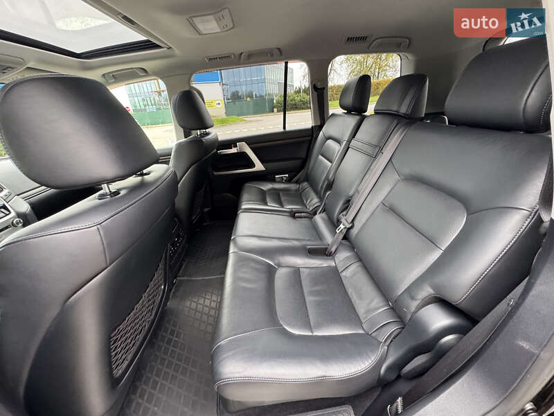 Внедорожник / Кроссовер Toyota Land Cruiser 2016 в Киеве