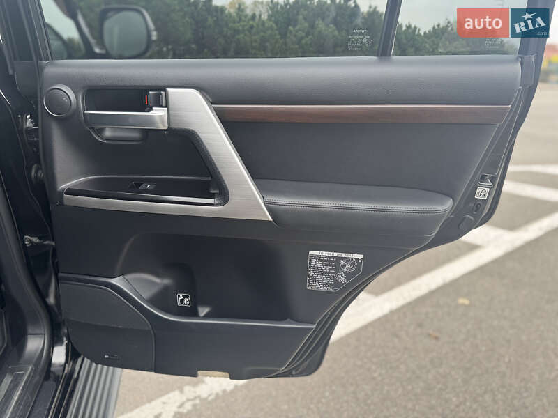 Внедорожник / Кроссовер Toyota Land Cruiser 2016 в Киеве