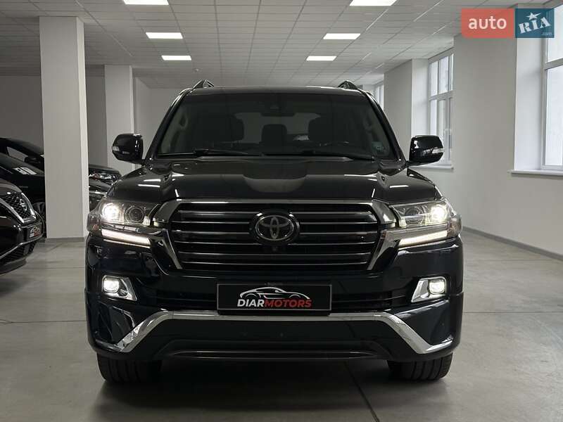 Внедорожник / Кроссовер Toyota Land Cruiser 2017 в Полтаве фото 2 Внедорожник / Кроссовер Toyota Land Cruiser 2017 в Полтаве