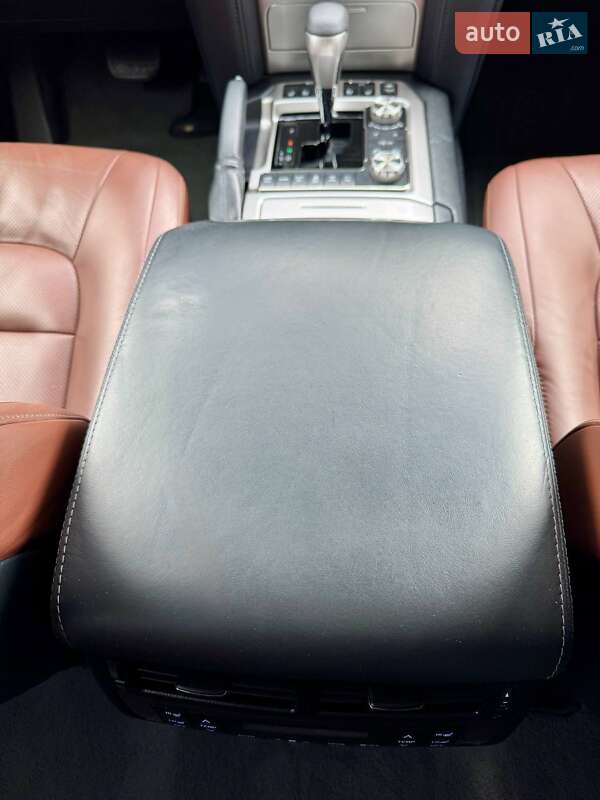 Позашляховик / Кросовер Toyota Land Cruiser 2018 в Одесі фото 23 Позашляховик / Кросовер Toyota Land Cruiser 2018 в Одесі