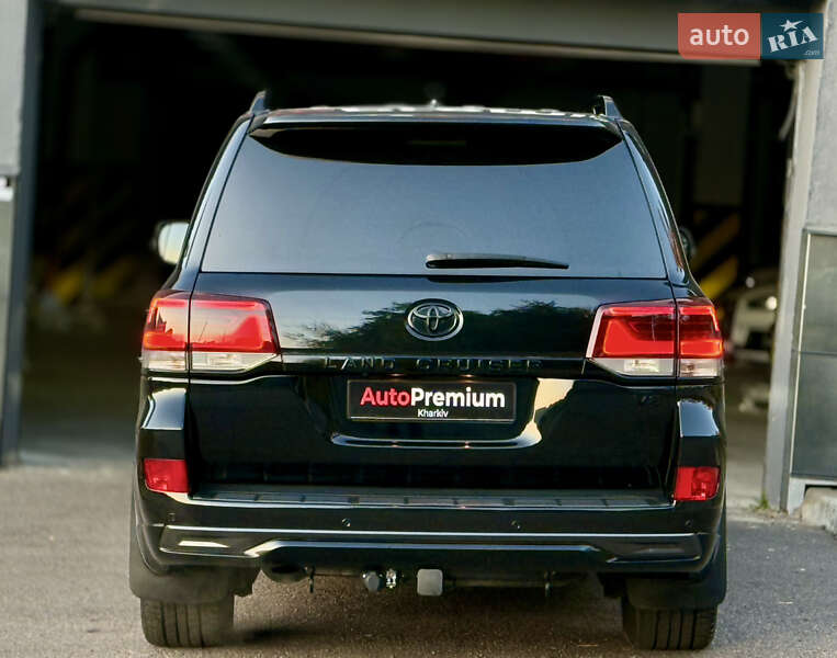 Внедорожник / Кроссовер Toyota Land Cruiser 2015 в Харькове фото 7 Внедорожник / Кроссовер Toyota Land Cruiser 2015 в Харькове