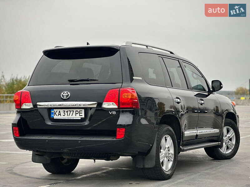 Внедорожник / Кроссовер Toyota Land Cruiser 2014 в Киеве