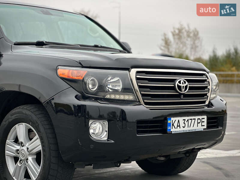 Внедорожник / Кроссовер Toyota Land Cruiser 2014 в Киеве