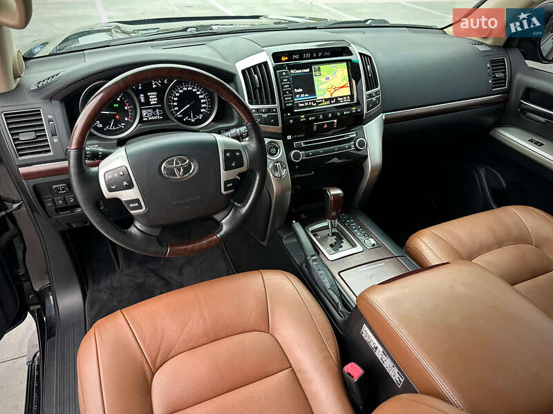 Внедорожник / Кроссовер Toyota Land Cruiser 2014 в Киеве