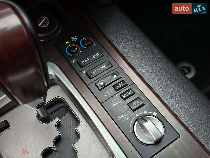 Внедорожник / Кроссовер Toyota Land Cruiser 2014 в Киеве