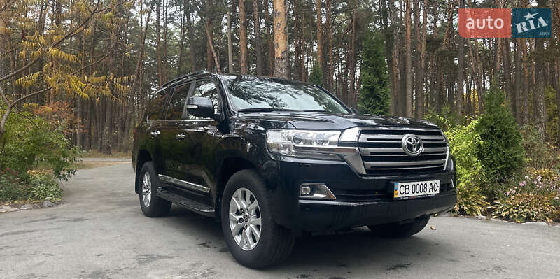 Внедорожник / Кроссовер Toyota Land Cruiser 2019 в Соснице