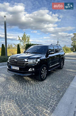 Внедорожник / Кроссовер Toyota Land Cruiser 2018 в Днепре