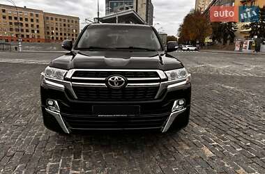 Внедорожник / Кроссовер Toyota Land Cruiser 2020 в 