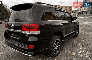 Внедорожник / Кроссовер Toyota Land Cruiser 2020 в 