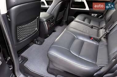 Внедорожник / Кроссовер Toyota Land Cruiser 2020 в 