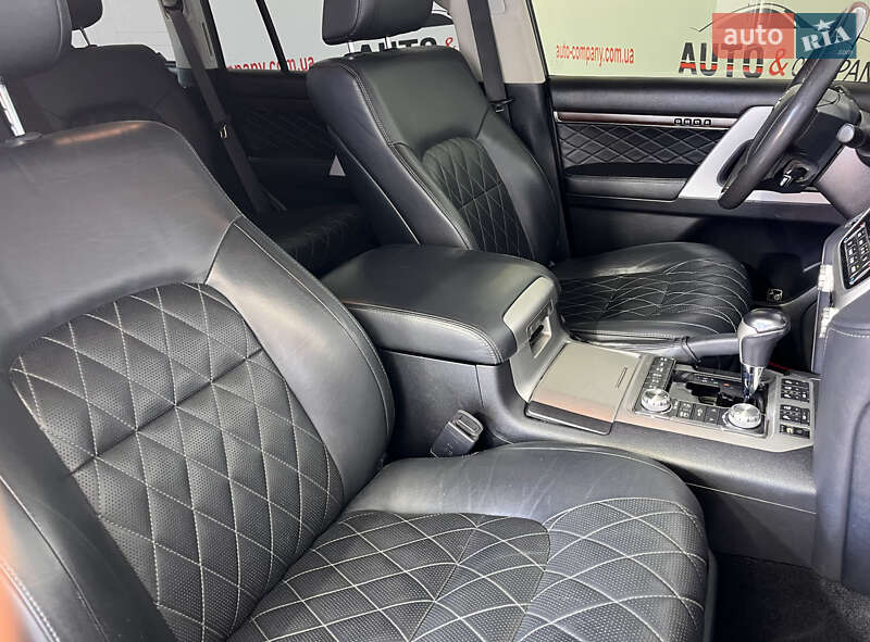 Внедорожник / Кроссовер Toyota Land Cruiser 2017 в Львове фото 20 Внедорожник / Кроссовер Toyota Land Cruiser 2017 в Львове