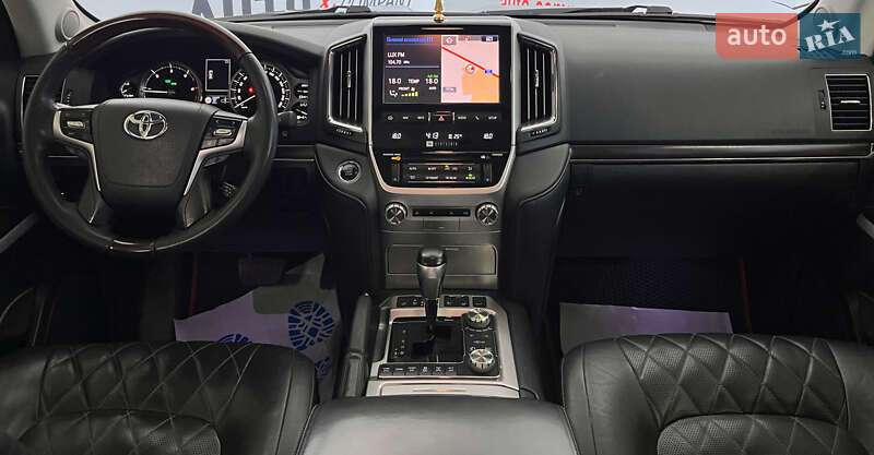 Внедорожник / Кроссовер Toyota Land Cruiser 2017 в Львове фото 21 Внедорожник / Кроссовер Toyota Land Cruiser 2017 в Львове