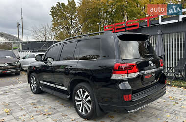 Позашляховик / Кросовер Toyota Land Cruiser 2016 в  фото 18 Позашляховик / Кросовер Toyota Land Cruiser 2016 в