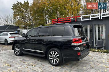Позашляховик / Кросовер Toyota Land Cruiser 2016 в  фото 19 Позашляховик / Кросовер Toyota Land Cruiser 2016 в