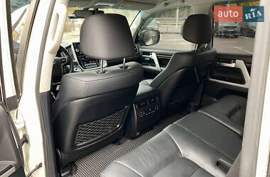 Внедорожник / Кроссовер Toyota Land Cruiser 2019 в 