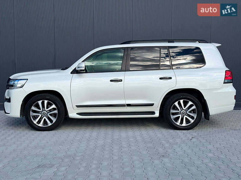 Внедорожник / Кроссовер Toyota Land Cruiser 2016 в Львове
