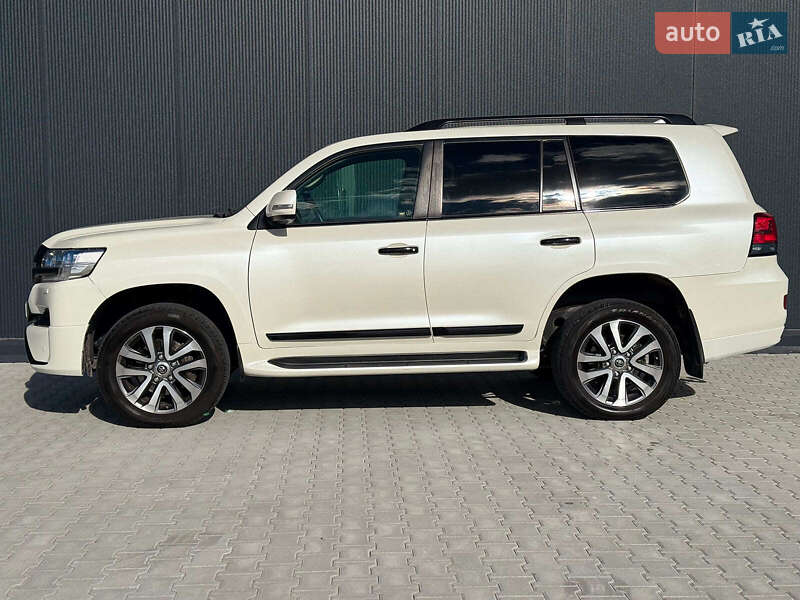 Внедорожник / Кроссовер Toyota Land Cruiser 2016 в Львове