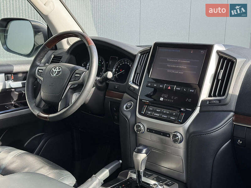 Внедорожник / Кроссовер Toyota Land Cruiser 2016 в Львове