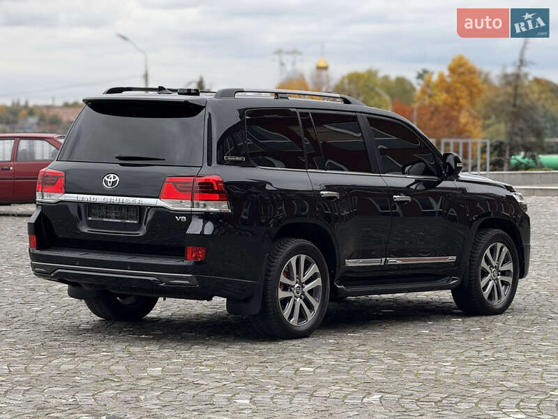 Внедорожник / Кроссовер Toyota Land Cruiser 2017 в Днепре
