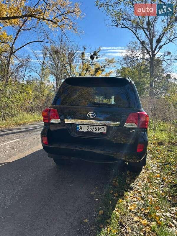Внедорожник / Кроссовер Toyota Land Cruiser 2013 в Киеве фото 11 Внедорожник / Кроссовер Toyota Land Cruiser 2013 в Киеве