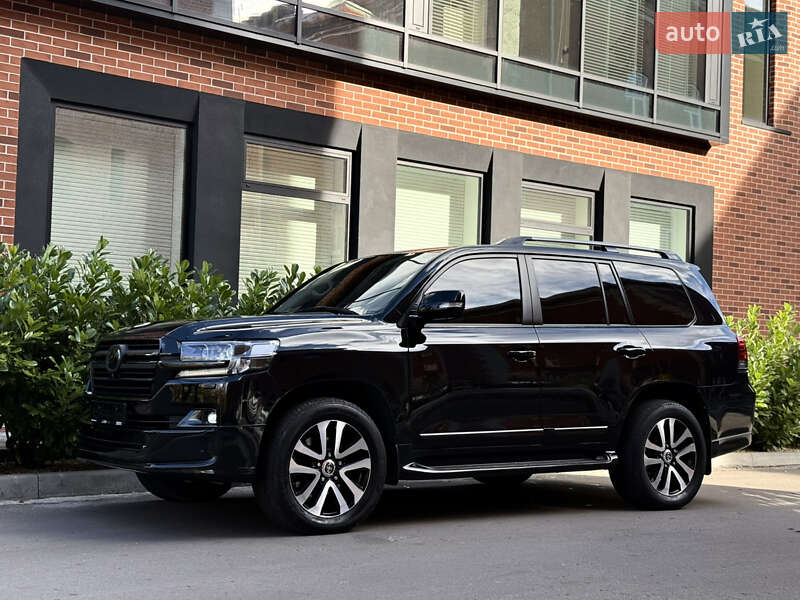 Внедорожник / Кроссовер Toyota Land Cruiser 2016 в Львове фото 11 Внедорожник / Кроссовер Toyota Land Cruiser 2016 в Львове