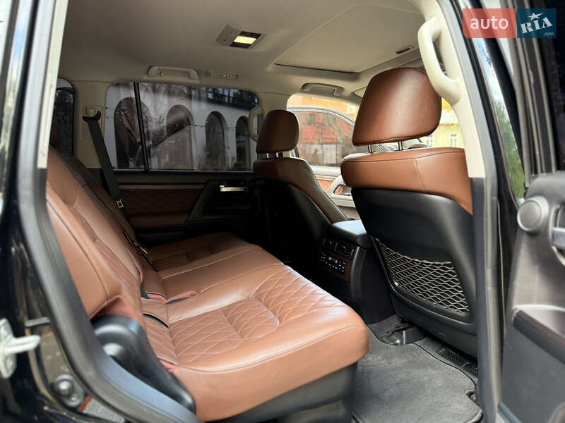 Внедорожник / Кроссовер Toyota Land Cruiser 2016 в Львове фото 59 Внедорожник / Кроссовер Toyota Land Cruiser 2016 в Львове