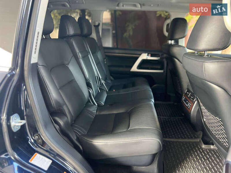 Позашляховик / Кросовер Toyota Land Cruiser 2016 в Дніпрі фото 24 Позашляховик / Кросовер Toyota Land Cruiser 2016 в Дніпрі