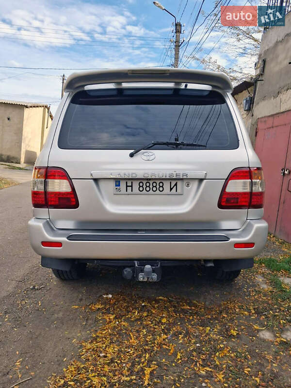 Позашляховик / Кросовер Toyota Land Cruiser 2006 в Одесі