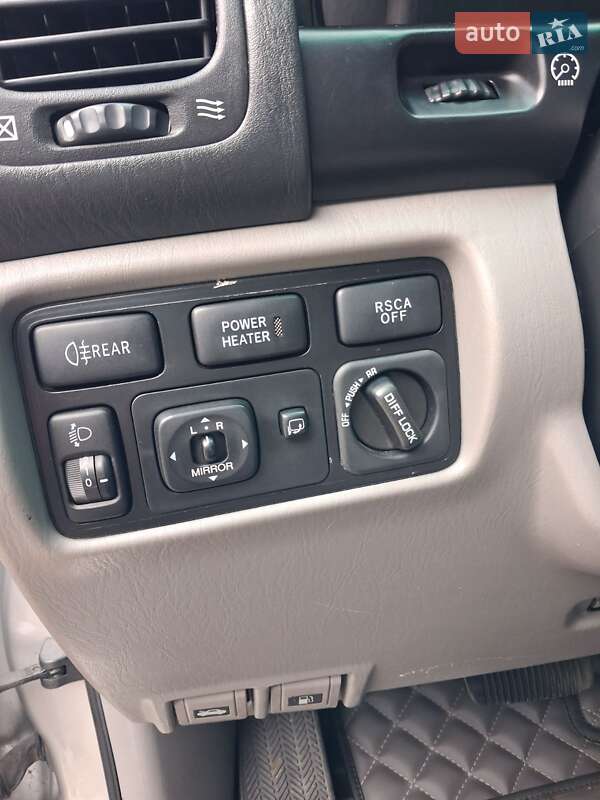 Позашляховик / Кросовер Toyota Land Cruiser 2006 в Одесі