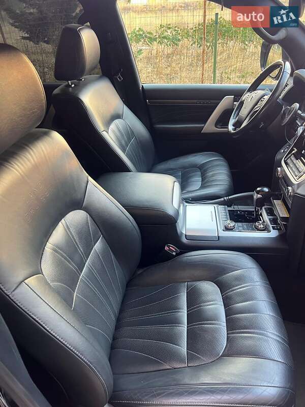 Внедорожник / Кроссовер Toyota Land Cruiser 2020 в Днепре