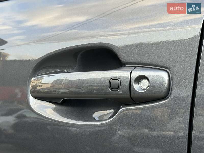 Внедорожник / Кроссовер Toyota Land Cruiser 2008 в Киеве фото 18 Внедорожник / Кроссовер Toyota Land Cruiser 2008 в Киеве