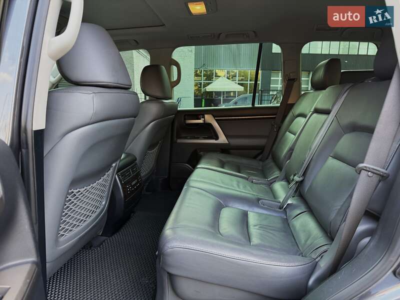 Внедорожник / Кроссовер Toyota Land Cruiser 2008 в Киеве фото 31 Внедорожник / Кроссовер Toyota Land Cruiser 2008 в Киеве